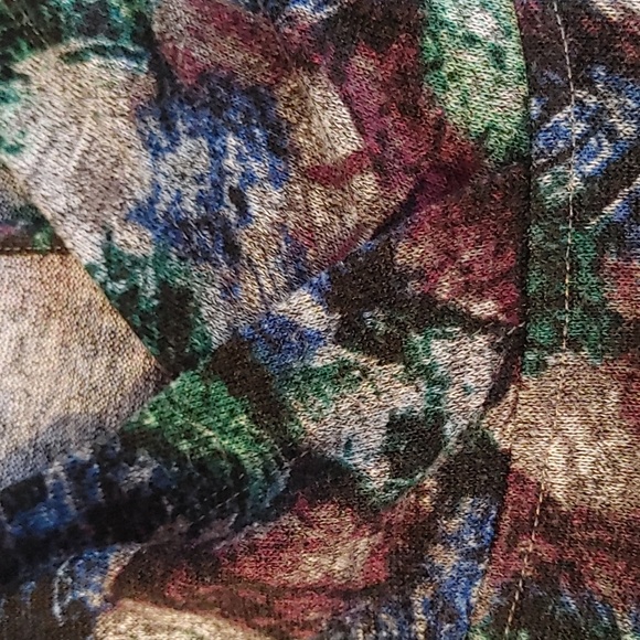 2/$30 Women's Northern Reflections Multicolor Long Sleeve Lightweight Hoodie - Picture 7 of 10